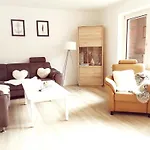 Apartamento Haus Meereswind Esens, Wintergarten Mit Kamin Esens