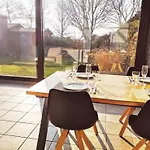 Haus Meereswind Esens, Wintergarten Mit Kamin Apartmán *