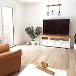 Διαμέρισμα Haus Meereswind Esens, Wintergarten Mit Kamin Esens